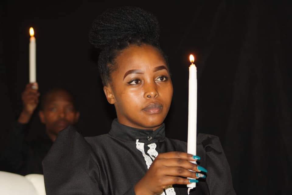 Carolinerathabe's tweet photo. For everyone who’s going through a rough time Makukhanye!! https://t.co/CGjSAHMEls
