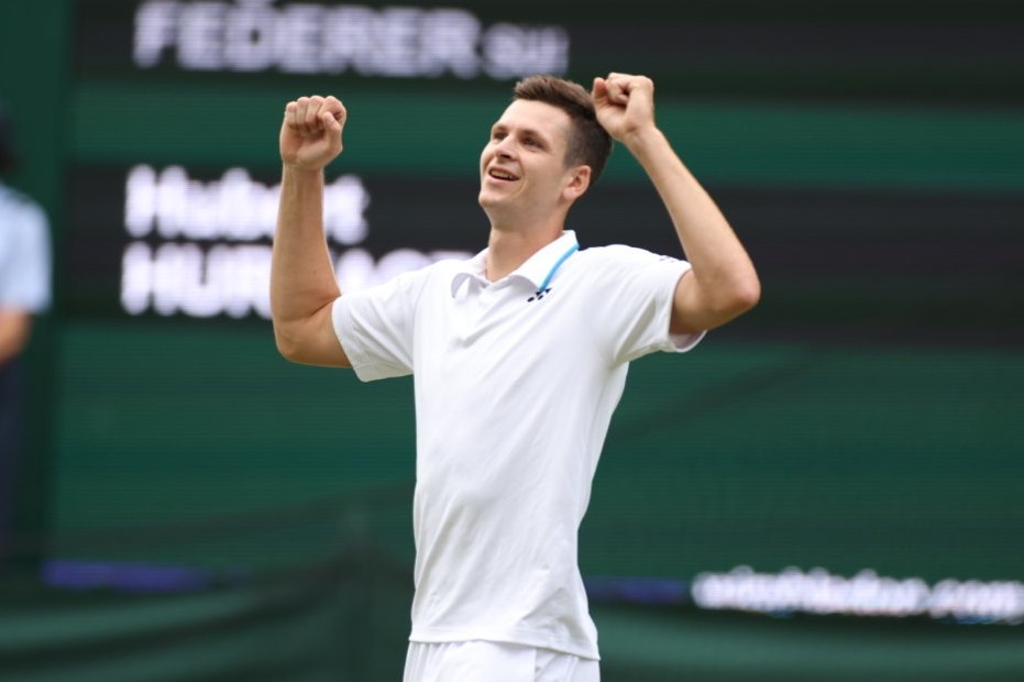 The moment <a href="/HubertHurkacz/">Hubert Hurkacz</a> became the second Polish man in history to reach the semi-finals at a Grand Slam 🇵🇱👏

#Wimbledon