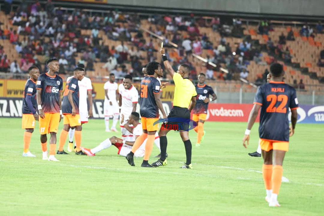 azamtvtz's tweet photo. 60’ | VPL  

KMC 0-2 Simba (Chris Mugalu 3’, 45’).

LIVE #AzamSports1HD 

#LigiKuuTanzaniaBara #VodacomPremierLeague #VPLUpdates #VPL #KMCVsSimba #KMCFC #SimbaSC #KMCSimba https://t.co/XstXKSPiTH