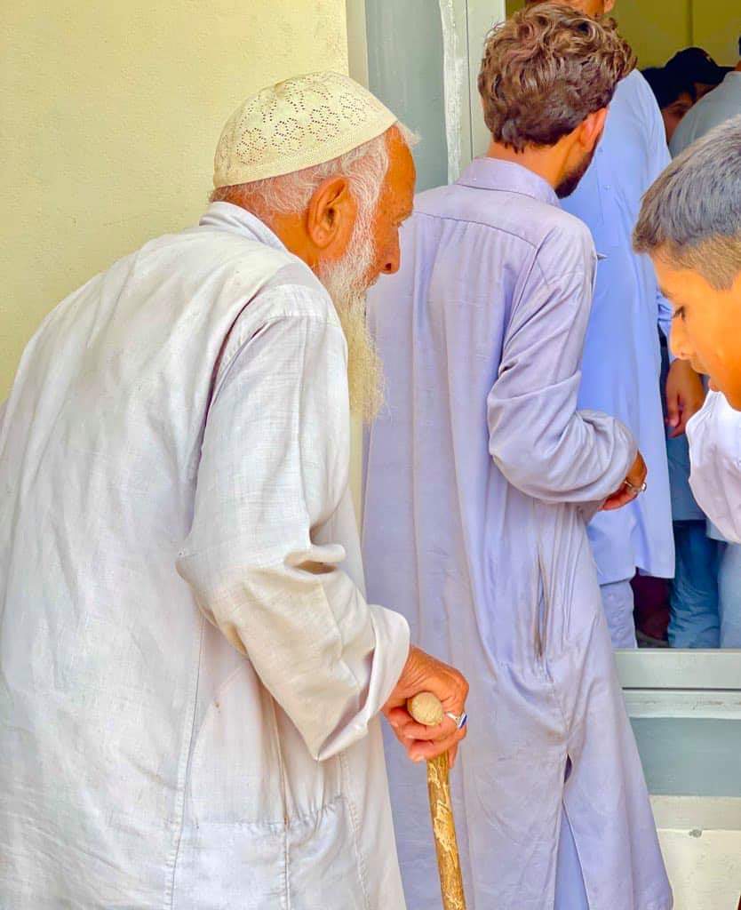 actsofkindnessp's tweet photo. Elders like these are the source of motivation for us to conduct Free Medical Camps in areas that are either far flung or deprived of basic health facilities.
#PracticeKindness
#HealthForAll
#MedKhidmat
#BasicHealthFacilities
#HealthForAll
#ServingHumanity https://t.co/XMKSDD8lj1