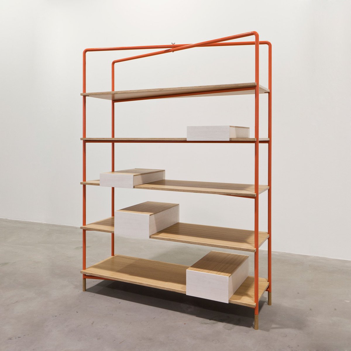 cenlitros's tweet photo. Exenta, sistema de mobiliario para @cuartopexigo.
Escritorio.
_
@i_abastos
#produto #producto #exenta #mobiliario #espazos
Foto: @Roibradbury https://t.co/8ic72GbTbb