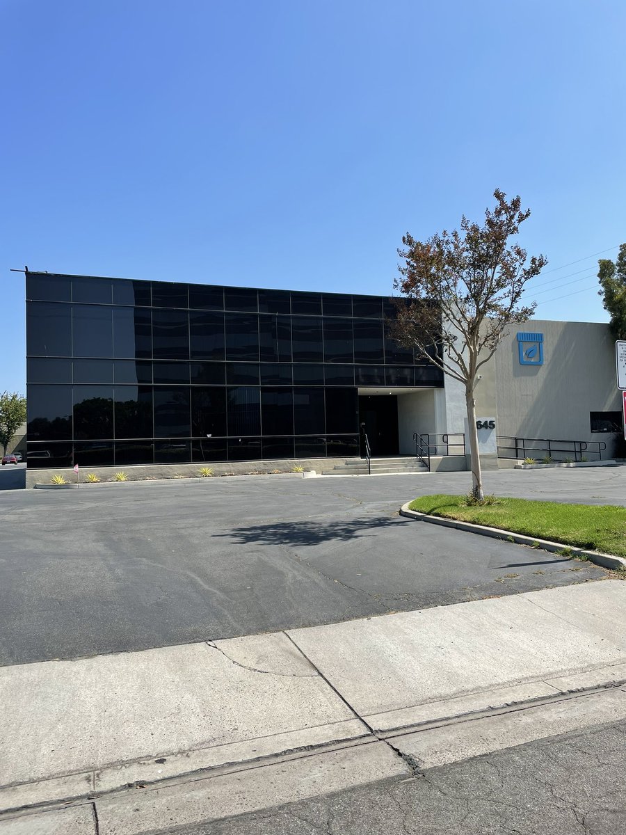 Come pull up on us! We’re in LA now 🎉🎉🎉 Hands down one of the best showrooms in SoCal. Walk in and out with your product in minutes! 1645 Sinclair St., Anaheim, CA 92806