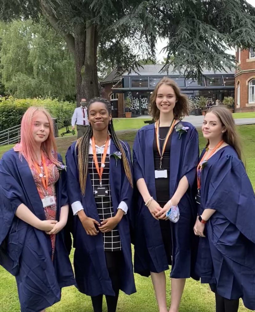 We were so grateful to see the whole school together for this year’s prize giving. The school was lucky to have the inspirational guest speaker <a href="/siggs28/">Sigourney Bonner</a> share her experiences of failure and it’s contribution to her success. Well done everyone! 🎉💐#fearnothing #prizegiving #gdst