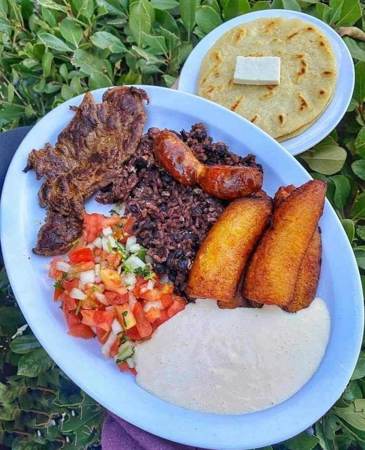 Ahora un poema Nicaragüense 🇳🇮

#NicaraguaLinda