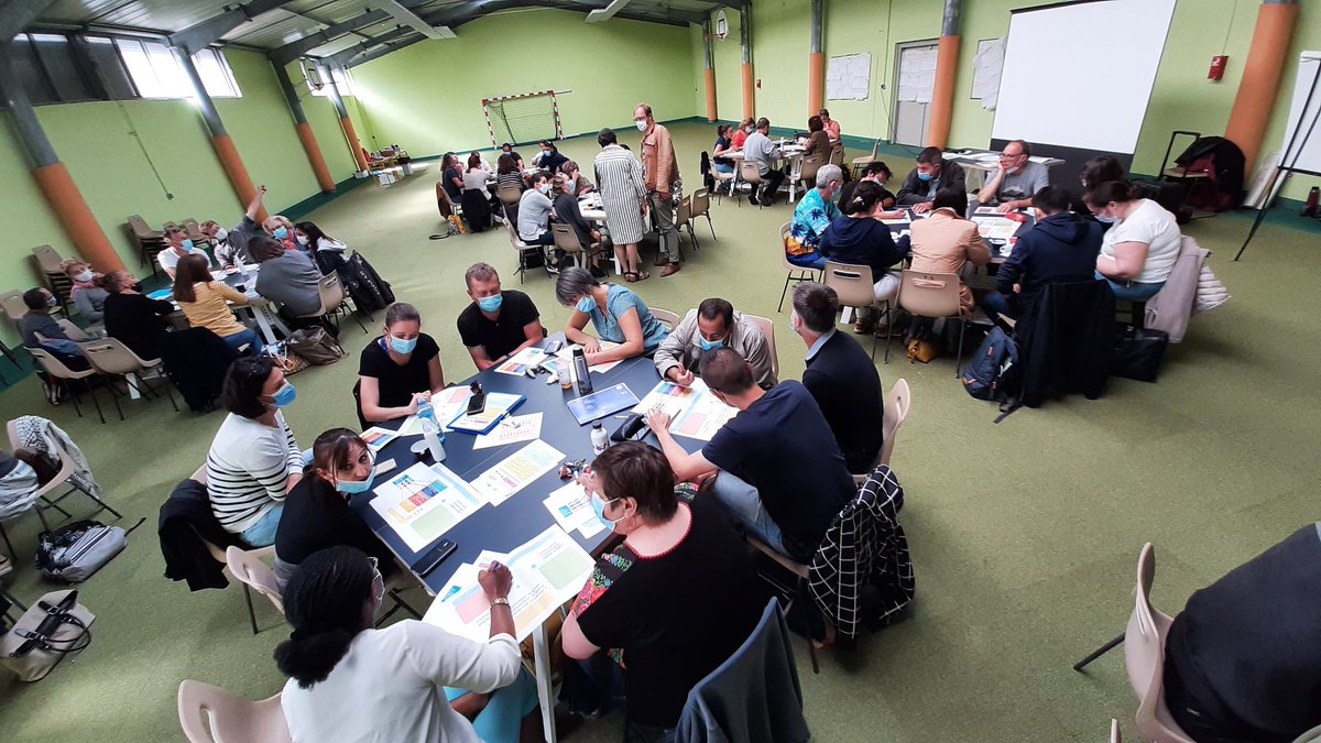 Cpeltiered's tweet photo. ... conçu @BergerieNat avec l'équipe de direction et le futur chargé de projet Animation et développement des territoires. 
Diagnostic partagé de l'ancien projet, projection sur un futur désirable, intégration des enjeux #EPA2, orientations pour un #PLEPA, possibles actions... https://t.co/XcQBnezO6X