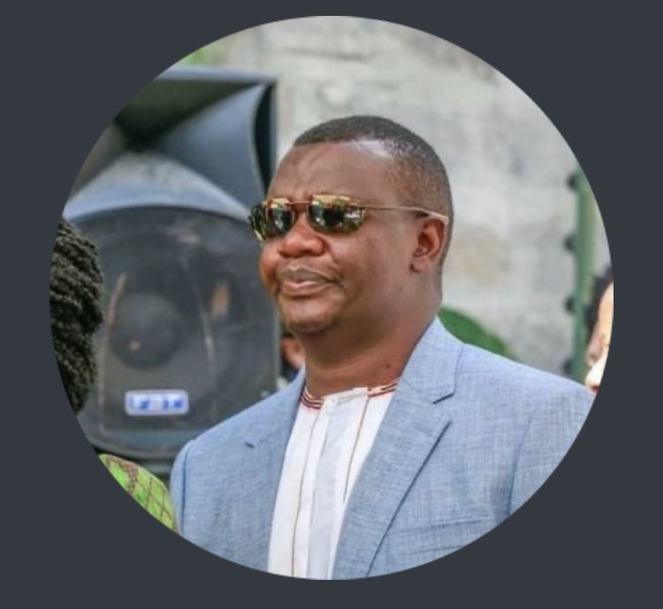 Please meet .<a href="/Hbamulinde/">Hillary bamulinde</a> a businessman who says he is a jack of all trades🤣. He is well educated, with vast corporate work experience &amp; now a mentor. He will talk to us on Thursday 8/07 session of #40DayMentor. We shall learn what it takes to do business &amp; so much more! C u then