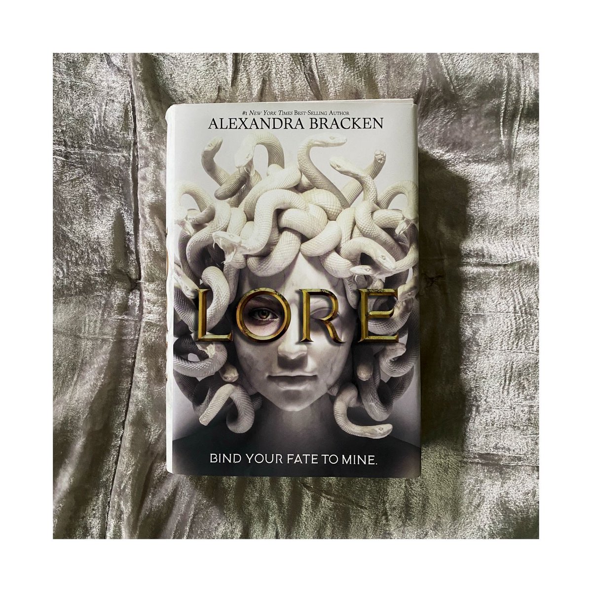 BBookstop's tweet image. I cannot stop talking about Lore by Alexandra Bracken! It is such a fun book with an interesting premise, fast-paced narrative, and stellar characters! Have you guys read it yet? What did you think? What was your last 5 star read?
#booktwt #BookTwitter #BookRecommendations #Lore