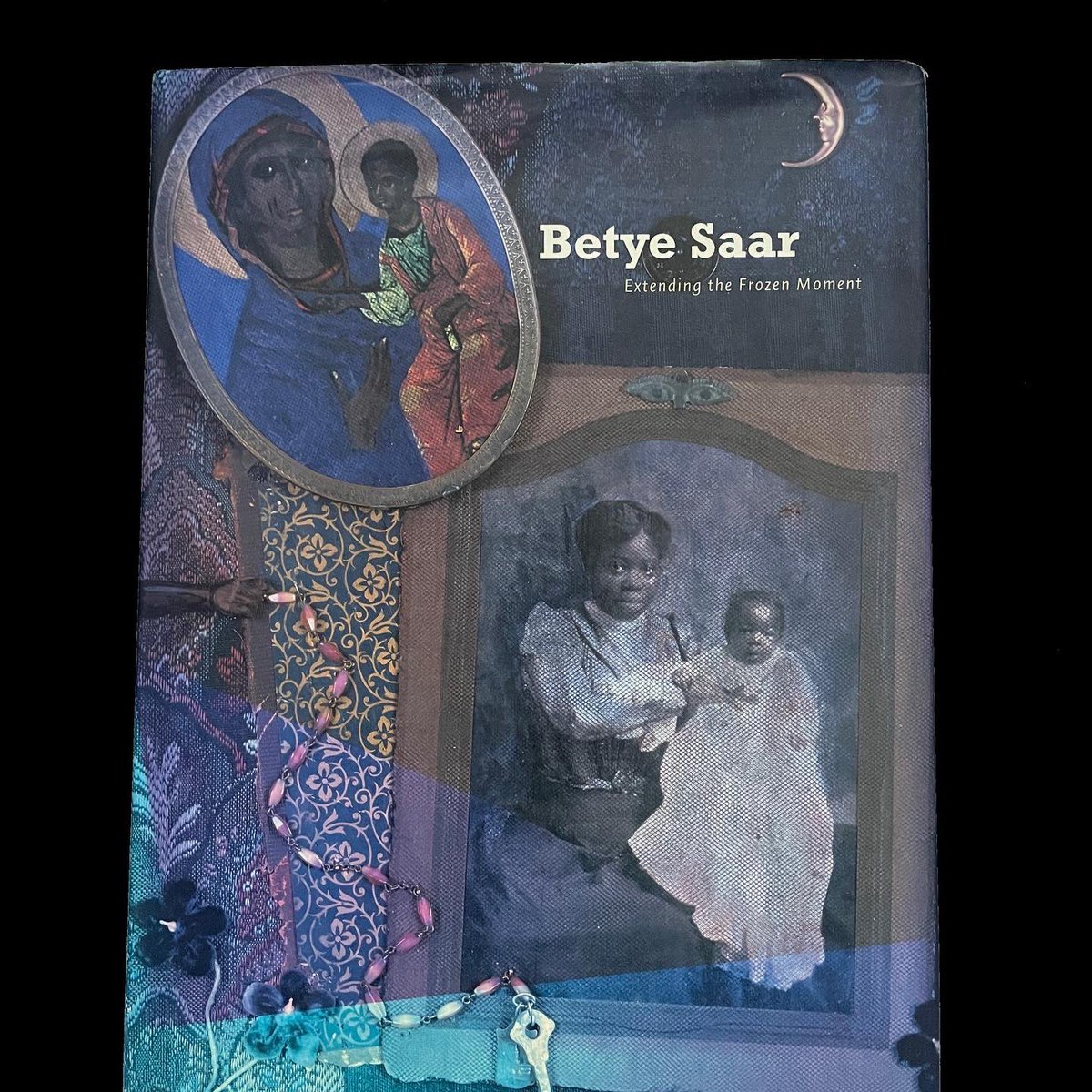 SenayKenfe's tweet image. New books in store today