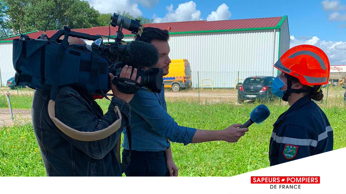 #TV | Les équipes de <a href="/TF1/">TF1</a> étaient ce matin dans le Jura au sein de la caserne de Mont-sous-Vaudrey pour un reportage sur les activités des jeunes sapeurs-#pompiers <a href="/udsp_39/">UDSP 39</a> 👨‍🚒 

Immersion à voir sur <a href="/TF1LeJT/">Natalia Kowalski</a> le 8 juillet 2021 à 13h 📺