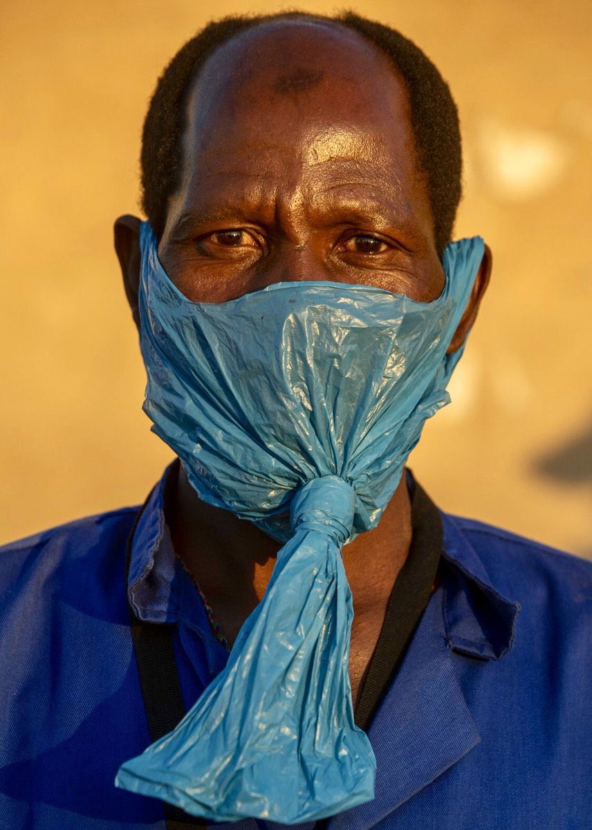 agner_moreno's tweet photo. Pobreza y Coronavirus #photo: Themba Hadaby #Sudafrica https://t.co/a1XabACyql