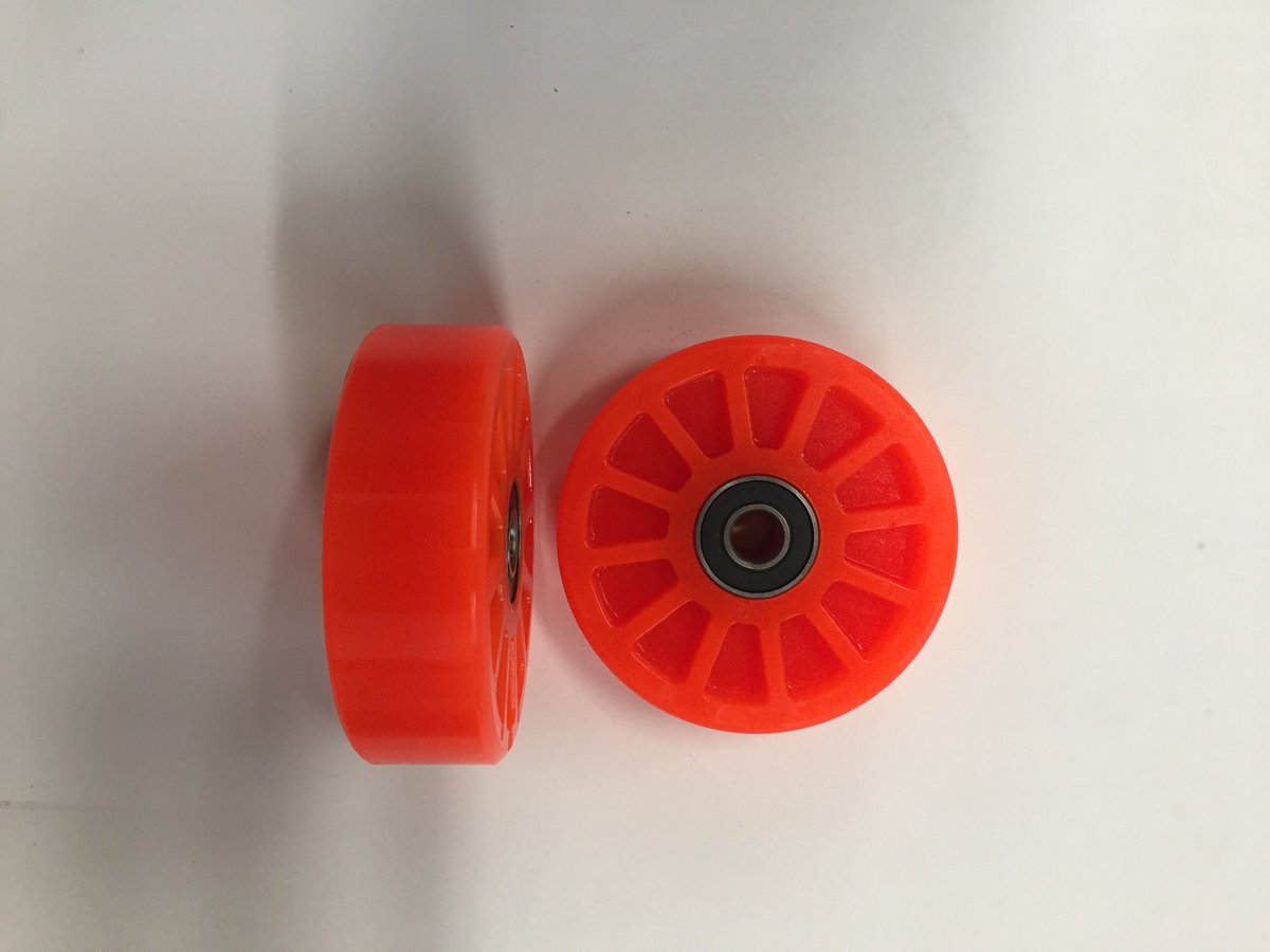 DEEZPerformance's tweet image. Wheeleze Wheelie Bar Wheels won’t dig in or try to steer the car. Simply smooth to help tune the suspension, deezperformance.com/wheeleze-wheel…