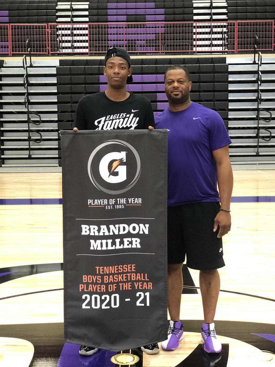 CaneRidgeHS's tweet photo. Congratulations to our Gatorade Player of the Year! 💜🖤 @brandmillerr @CaneRidgeBBall @MetroSchools @cane_ridge @TheFansInc https://t.co/HaPwJQXC6n