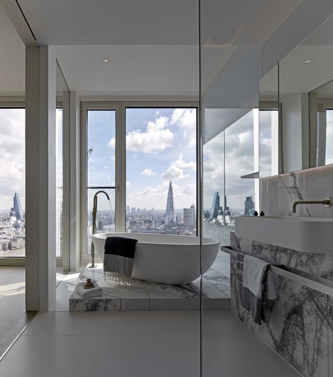 theinterieur's tweet photo. This bathroom view 😍 (Southwark, London) https://t.co/QrdO9ZIlsB
