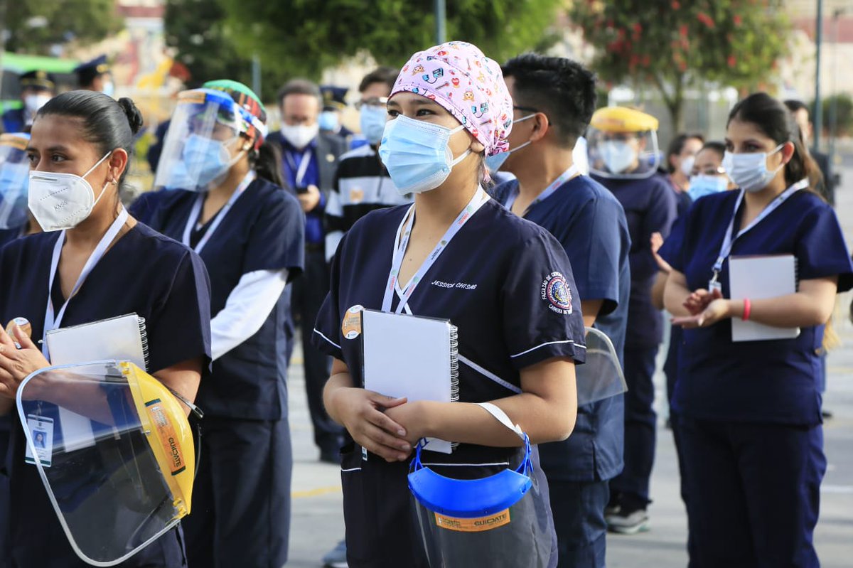 gadambato's tweet photo. El @gadambato presentó este miércoles 7 de julio a las #BrigadasMédicasMunicipales que darán agilidad al proceso de vacunación contra el coronavirus en la ciudad, como apoyo al Plan de Vacunación 9/100 que lleva adelante el Ministerio de Salud Pública (MSP).
#CuidateEnSerio https://t.co/wHZIjqoV9s