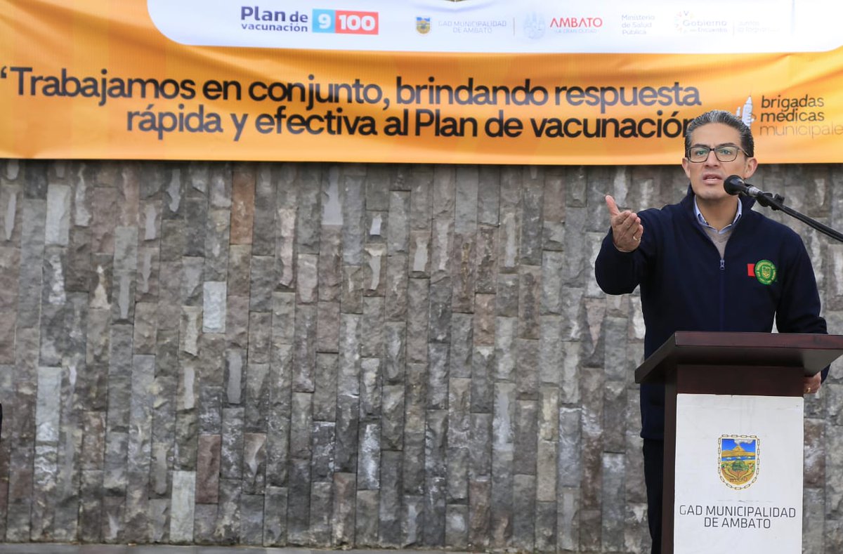 gadambato's tweet photo. El @gadambato presentó este miércoles 7 de julio a las #BrigadasMédicasMunicipales que darán agilidad al proceso de vacunación contra el coronavirus en la ciudad, como apoyo al Plan de Vacunación 9/100 que lleva adelante el Ministerio de Salud Pública (MSP).
#CuidateEnSerio https://t.co/wHZIjqoV9s