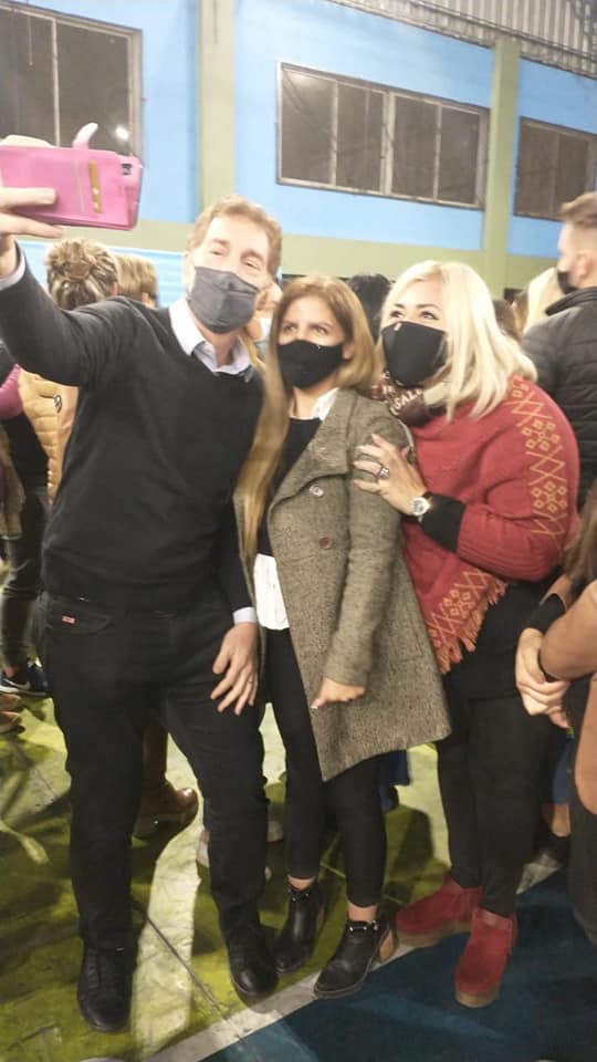 CbarVero's tweet photo. Plenario de #HACEMOS junto a @diegokravetz donde además tuvimos la oportunidad de compartir con el Jefe de Gobierno @horaciorlarreta  y el precandidato a diputado nacional @diegosantilli 
¡Vamos a transformar la provincia! https://t.co/qX0uAitqVG