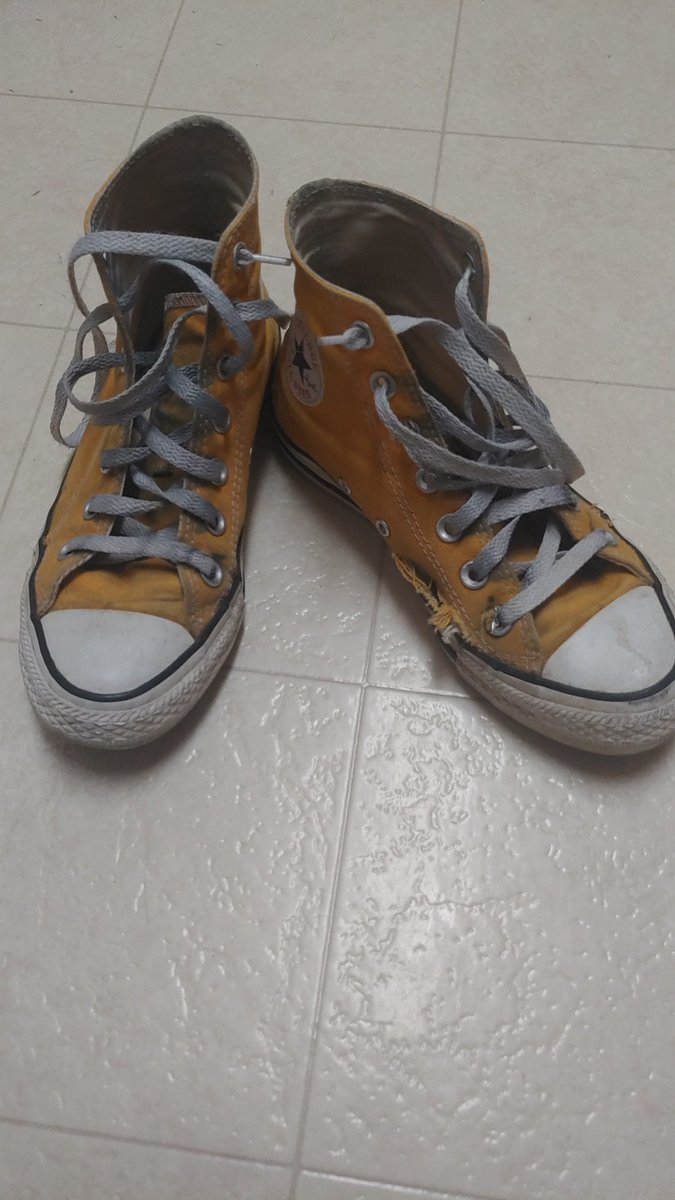 When I say I'm not fancy you gotta know my shoes look like this. 

Support my Converse habit and subscribe to my sites.