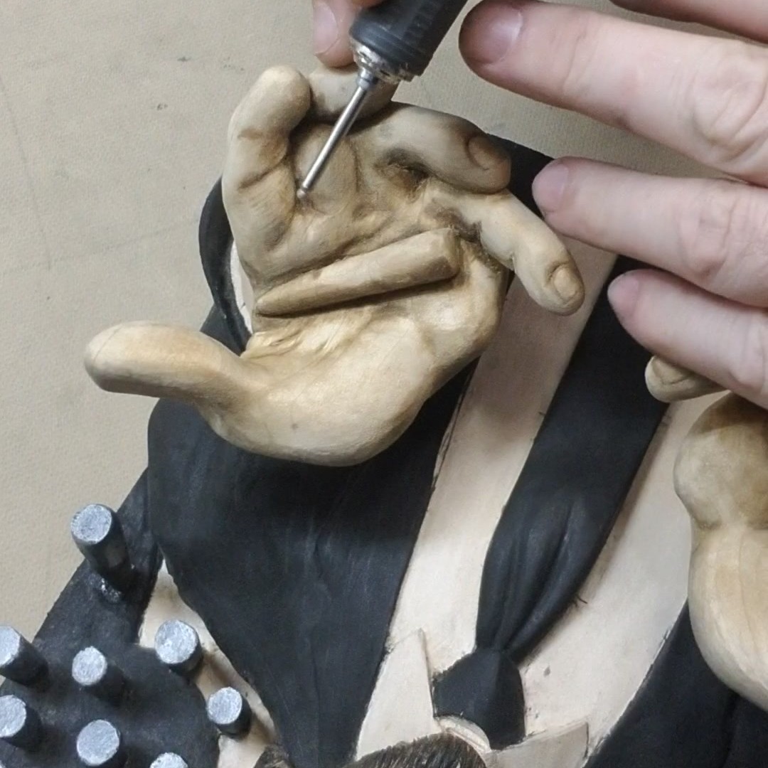 Madcarver00's tweet photo. "Red/Blue" - Sculptures by Randall Detailing Stage..
Contact randy@madcarver.com for Woodcarving Lessons
#woodcarving #howto #relief sculpture #study #lesson #art #methods #madcarver #Bearwoods #schaaftools #neo #carving tutorial #johnwick #matrix #keanureeves #sculpture_gallery https://t.co/F2iVqPkP5p