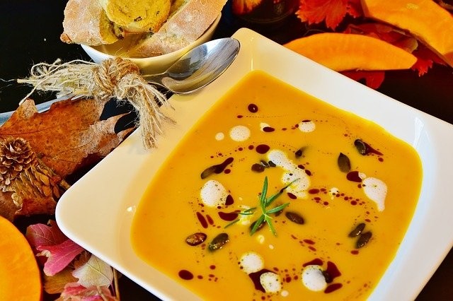 KitchenSenses_'s tweet photo. Photo By RitaE | Pixabay - via @Crowdfire  
 #pumpkinsoup #hokkaido #autumn #vegetables #cooking #vegetarianfood #nutrition #health&amp;fitness https://t.co/J4a0hhoLRn
