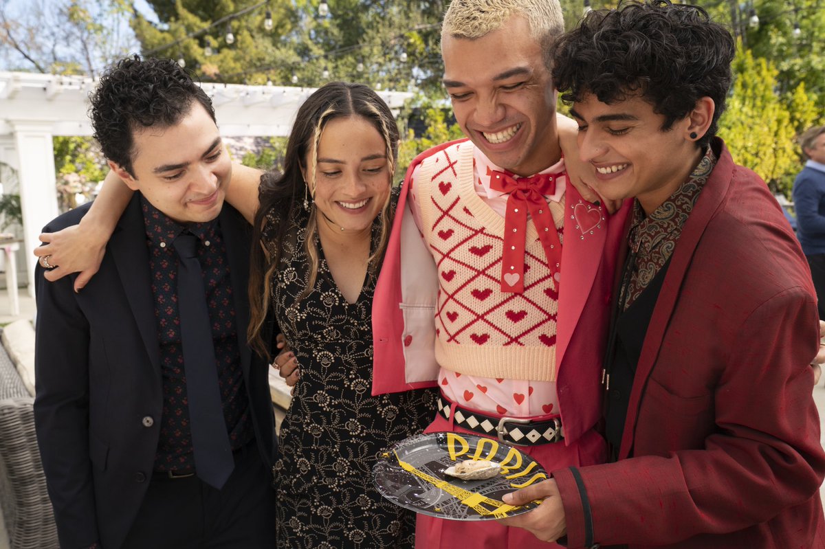 genera+ion 💖 tweet media