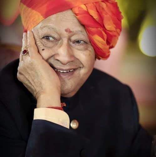 हिमाचल की राजनीति का महान सूर्य अस्त. आप हमेशा हिमाचल के लोगो के दिलों में रहोगे....
Miss you always raja sahab 😓😓