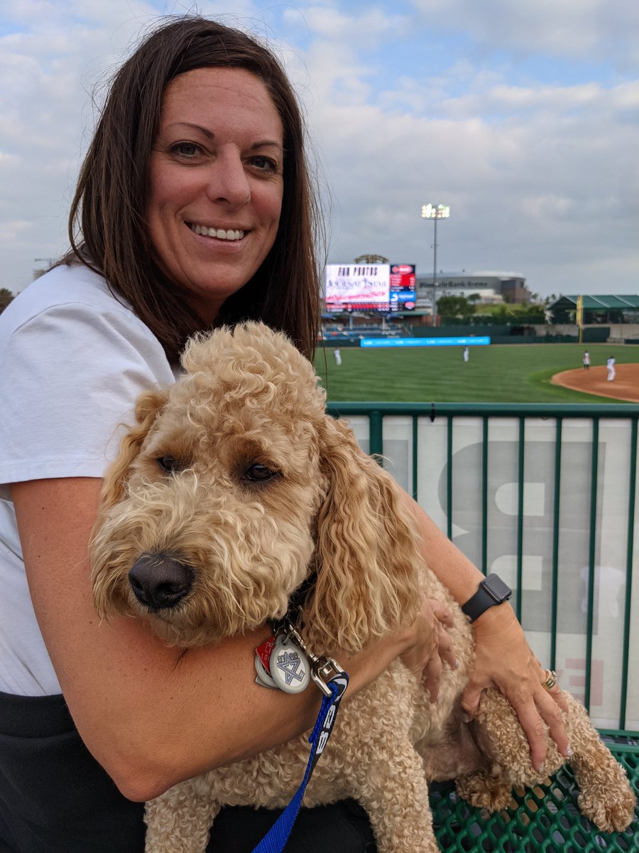 Excel_Geek's tweet image. Enjoying an evening at the ballpark with the @lincolnsaltdogs. #BarkAtThePark