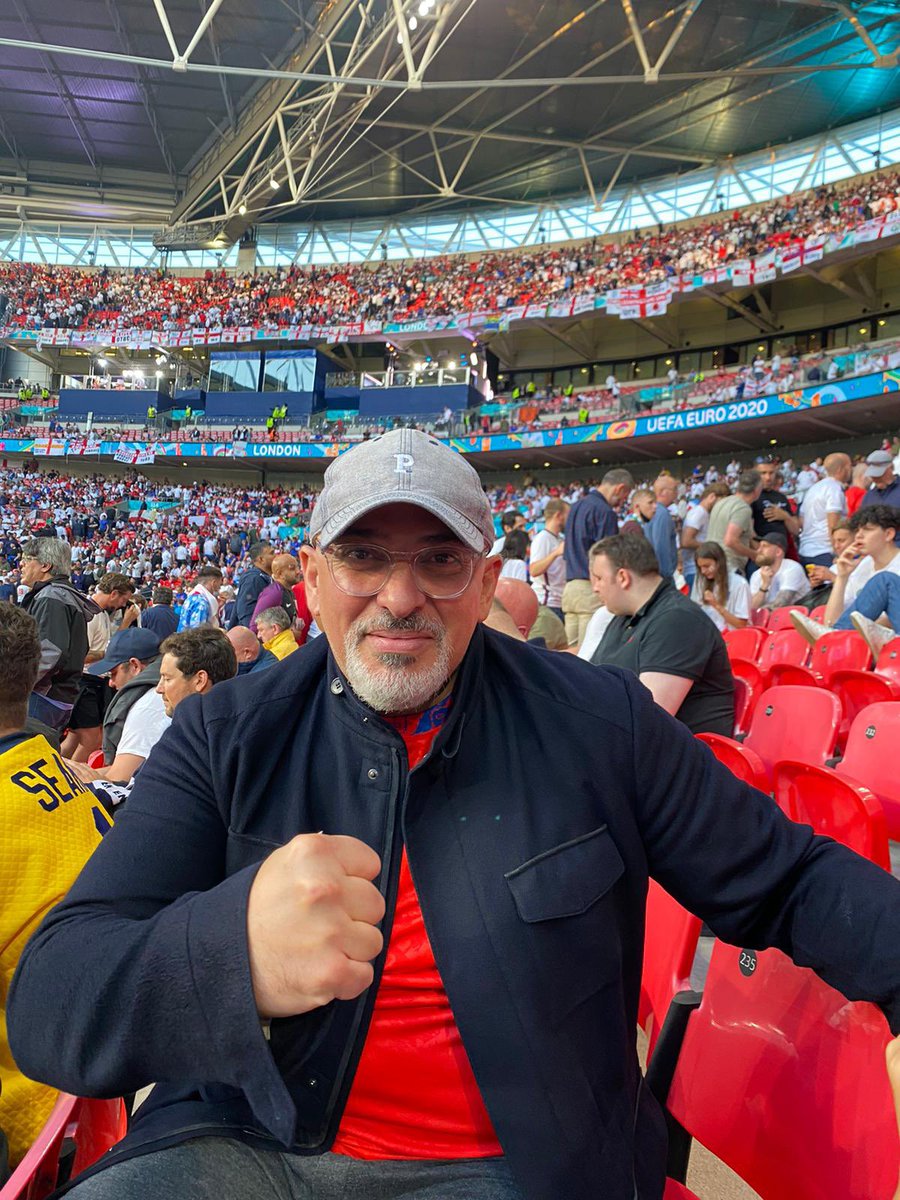 nadhimzahawi's tweet photo. Two great goals so far! @England showing great character 👏🏾👏🏾👏🏾

C’mon we can do this!! 🏴󠁧󠁢󠁥󠁮󠁧󠁿🏴󠁧󠁢󠁥󠁮󠁧󠁿💪🏾💪🏾

#ItsComingHome https://t.co/x1LgYMMKpy