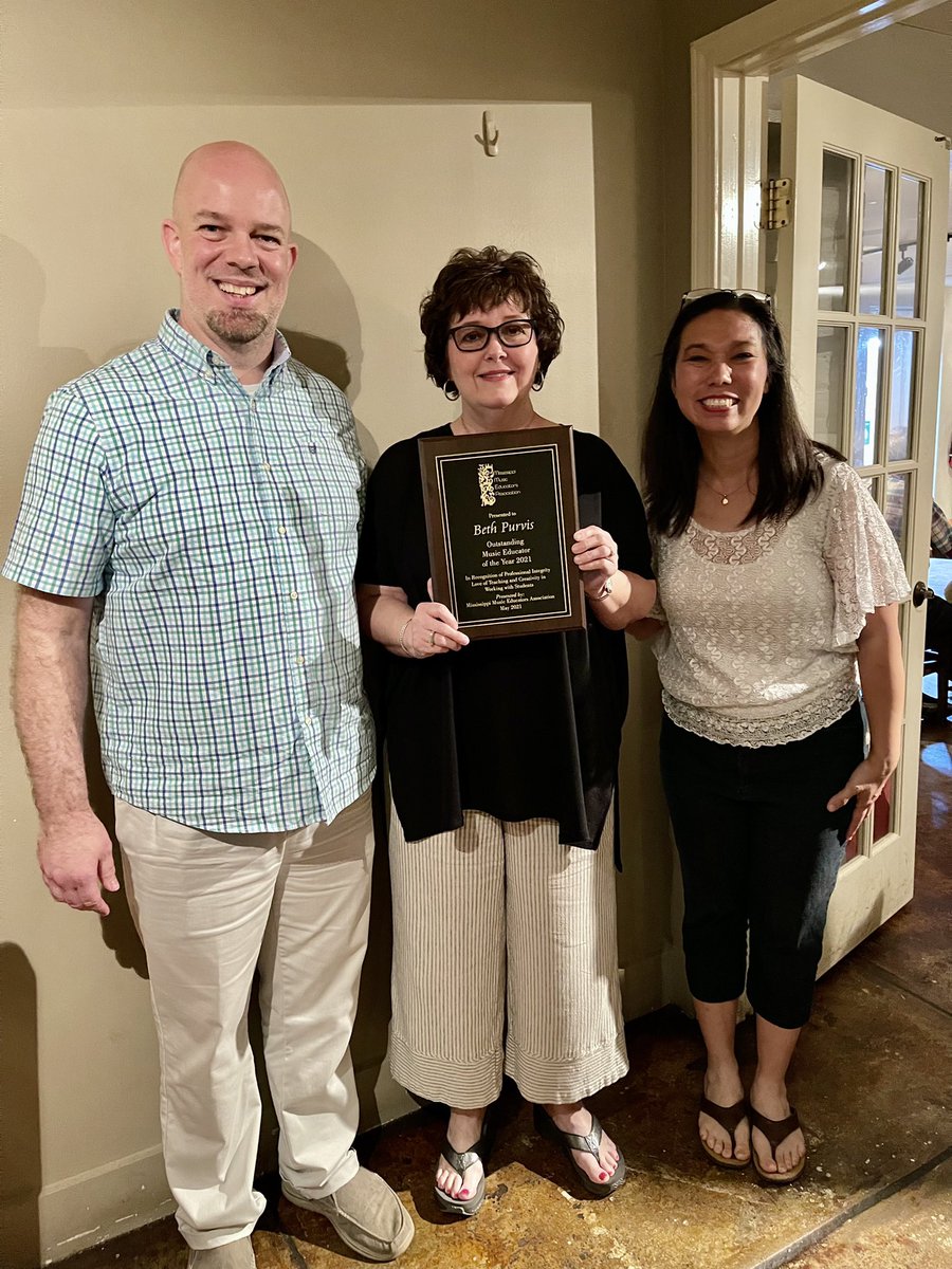 JanaBLong's tweet photo. Mrs. Purvis was named Outstanding Music Educator of the Year by the MS Music Educators Association! We are so proud of her and grateful for her commitment to the children of HES! @TweetDCS_HES #TeamDCS https://t.co/ivRMo5UEsj