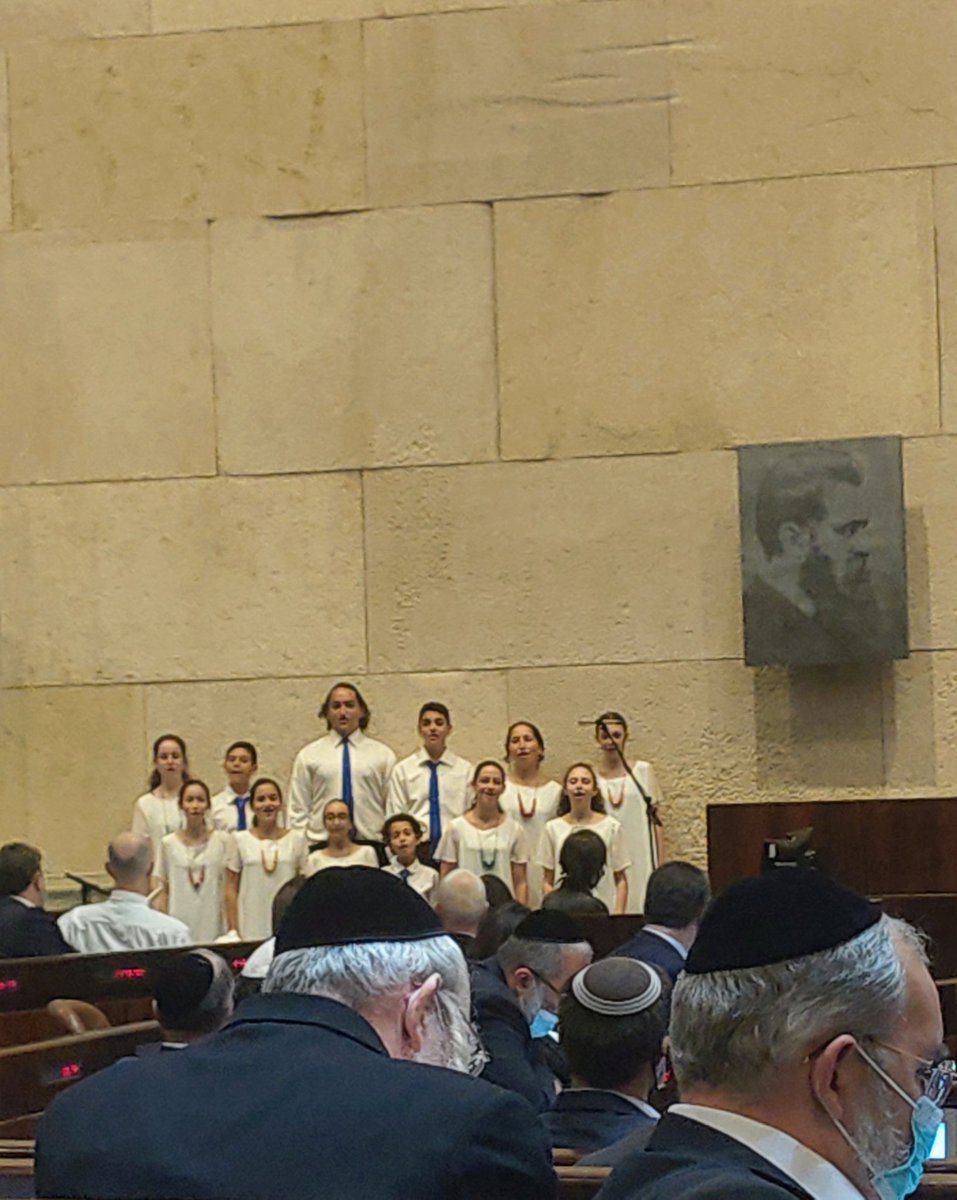 MinhHungDo1's tweet photo. 7/7/2021: Swear-in ceremony of President Isaac Herzog of Israel https://t.co/pJ6a3b2oF6