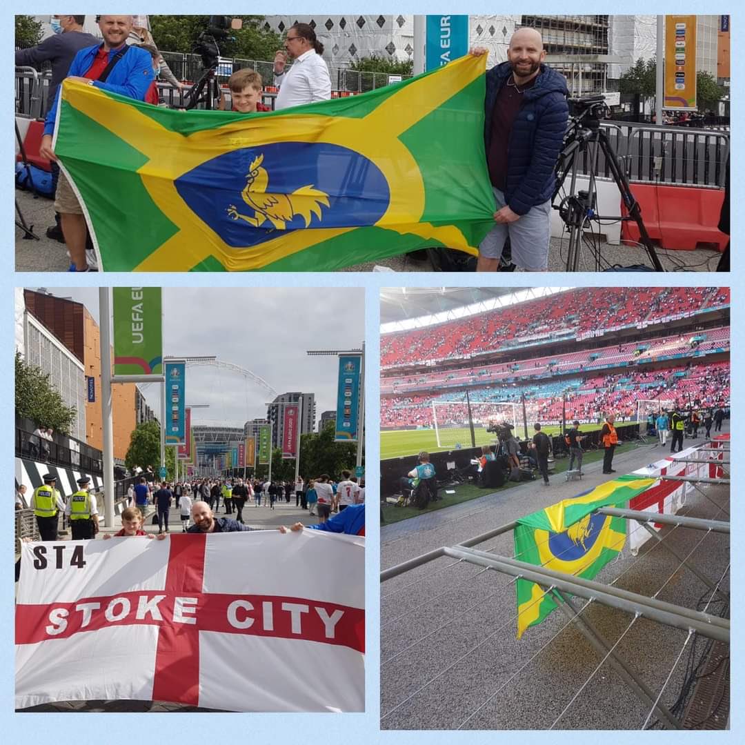 LindaLovesStoke's tweet image. Can’t take my eyes of our flags behind the goal! #StokeCity #PenkhullFlag 🏴󠁧󠁢󠁥󠁮󠁧󠁿🥳