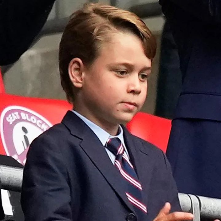 AdamJSchwarz's tweet photo. At football matches in England, we dress our children as Prime Ministers and our Prime Ministers as children.

#ENGDEN https://t.co/1rA8i1vjZS