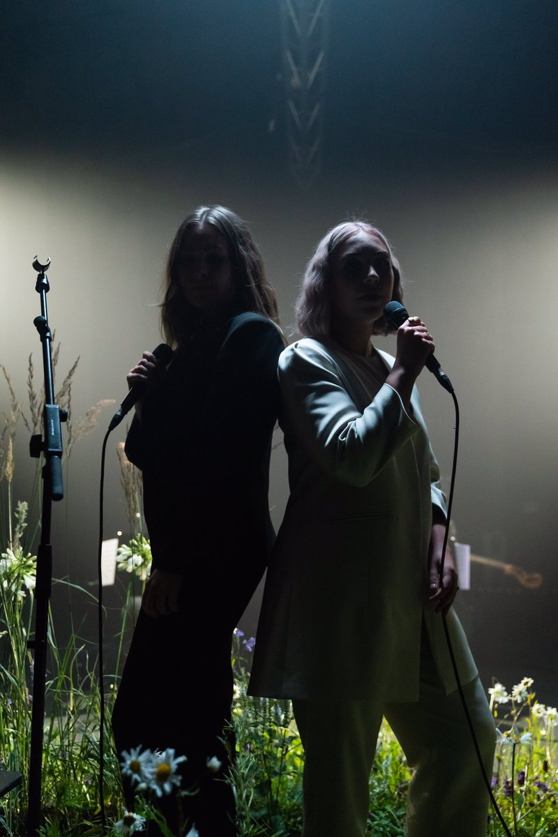 Tomorrow night!! We’re going live (proper live) twice (8pm &amp; 12am). The whole gang have poured so much into this. Come join us send off our wee record with a bang. X

📸 Ronan Fox 

saintsisterband.com/livestream