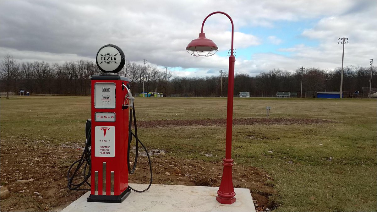 plugshare's tweet photo. Retro futurism spotted on PlugShare

https://t.co/3uG4EJZUIQ https://t.co/pJ4ydWr3hM
