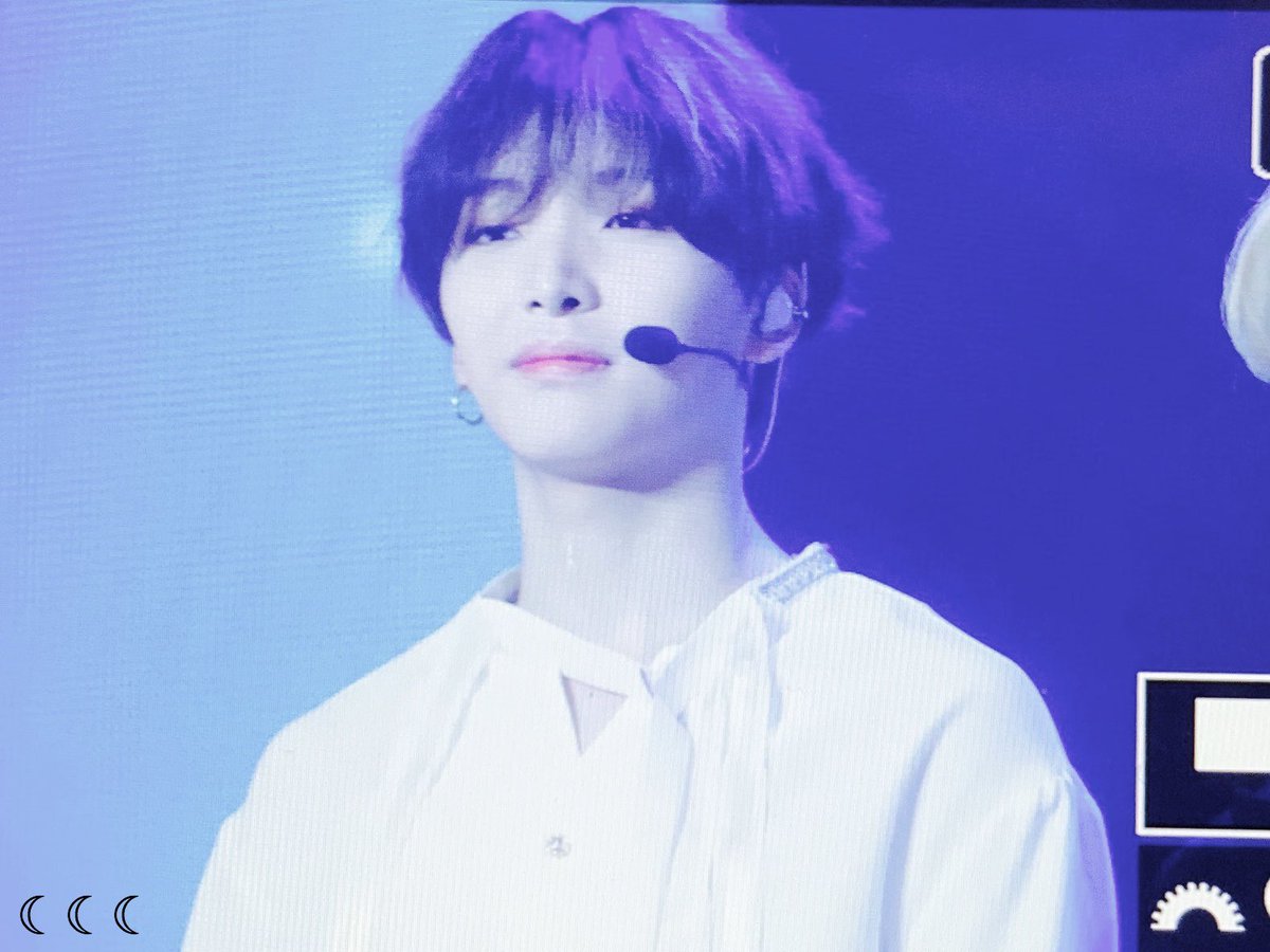 seohohour's tweet photo. https://t.co/MahEJGMznJ