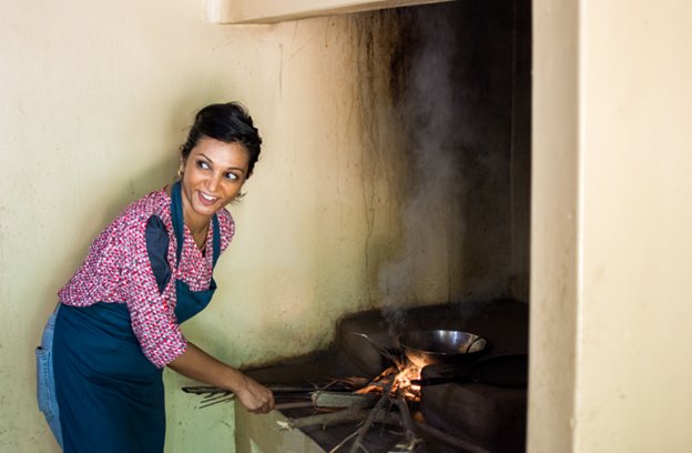 Tickets are now on general sale for Quo Vadis & Friends: Cynthia Shanmugalingham on Wednesday, 18th August. Cynthia is a British-Sri Lankan cook who grew up in Coventry, visiting Sri Lanka every year, picking up family recipes resy.com/cities/ldn/quo… @QuoVadisSoho