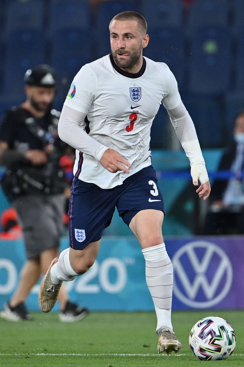 UTD__charles's tweet photo. C’mon ENGLAND 🏴󠁧󠁢󠁥󠁮󠁧󠁿🦁🦁🦁 #ThreeLions #ITSCOMINGHOMEMAN https://t.co/EqDppsTt6w