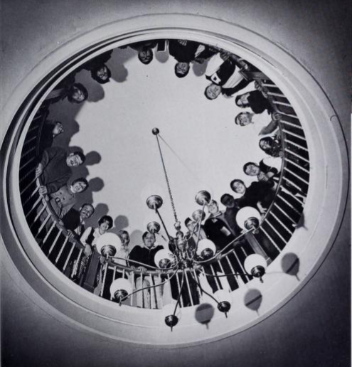 UDSpartanNation's tweet photo. #UDHistory: University of Dubuque students gathering in Steffens Hall, 50 years ago. https://t.co/BrPX6UeLJP
