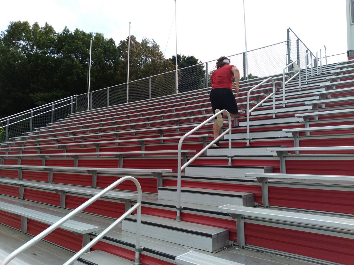 wyguy2022's tweet photo. Dead week? What's that? Only means no coaches can watch you grind! Gotta grind so you can shine on the field! #Grind #earnit #SeniorSeasonLoading #securethe💰 https://t.co/sURwtvd0BP
