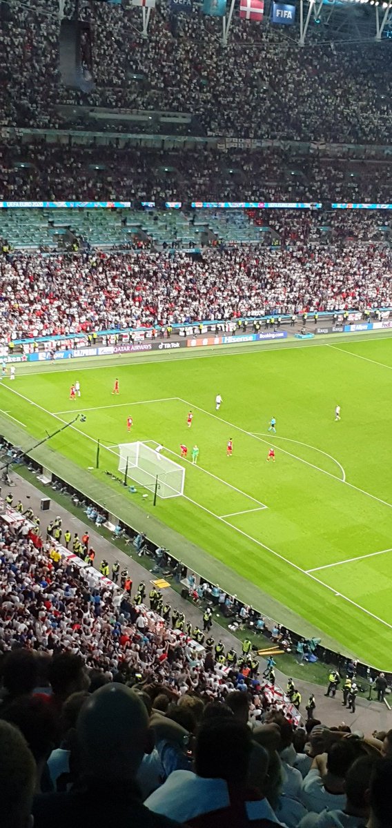nick_murrell's tweet photo. Tonight's entertainment came from #Wembley #eng v #DEN . Danes made us work for it tonight that's for sure.
22 years following #eng , 1st final Sunday 🥳 buzzing!
#EnglandHome #efot https://t.co/zJwkDN9WpS