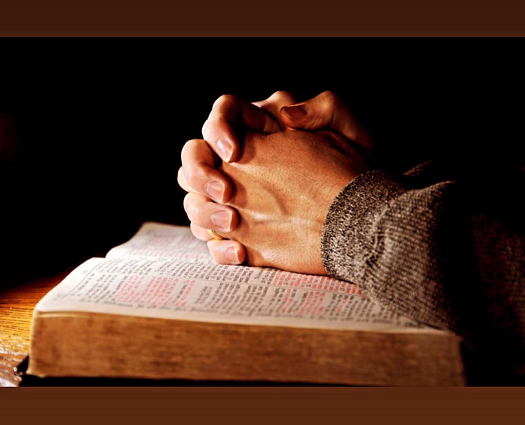 <<A tes résolutions répondra le succès; Sur tes sentiers brillera la lumière.>> Job 22: 28
#Goodnight
#Lendemainmeilleur