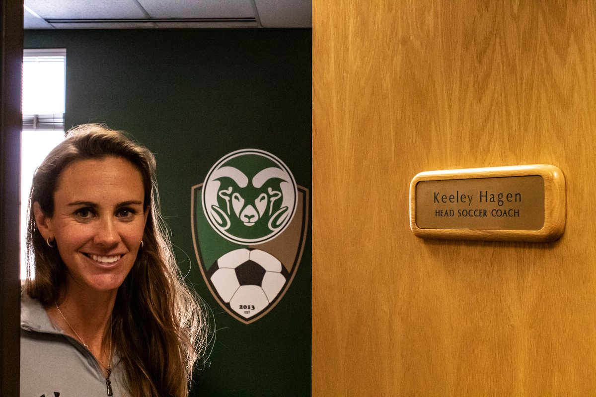 Day 1 in the Office ✅

<a href="/KeeleyHagen/">Keeley Dowling Hagen</a> | #ProudToBe