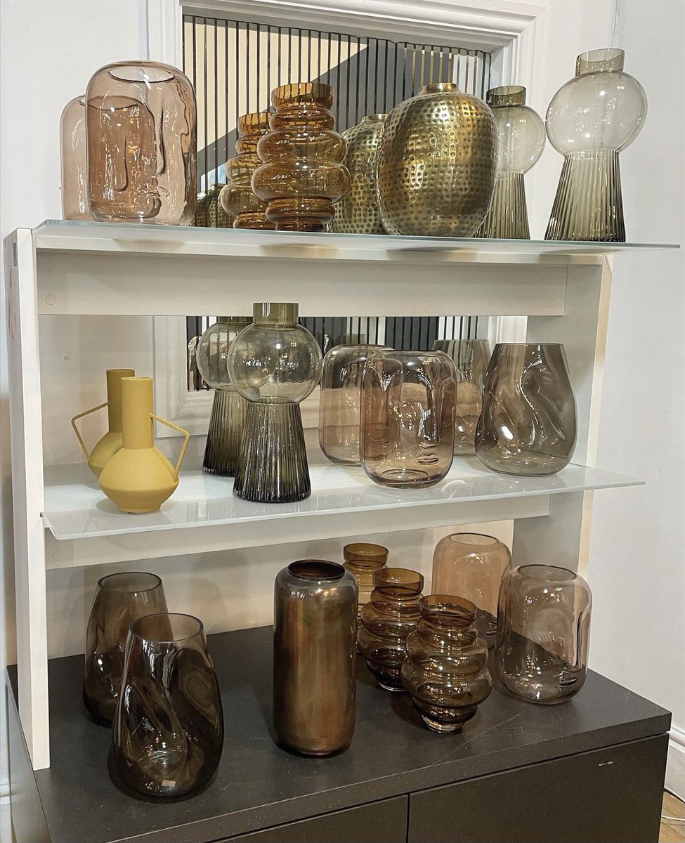 iceinteriors_rm's tweet photo. Home Decor✨
Our new ranges and home accessories are in store! Come visit us at #RedbrickMill 
We are in love with the amber tint Glass Face Vase✨

https://t.co/lbAYJRlXMX

#interiordesign https://t.co/fjgdYl59hp