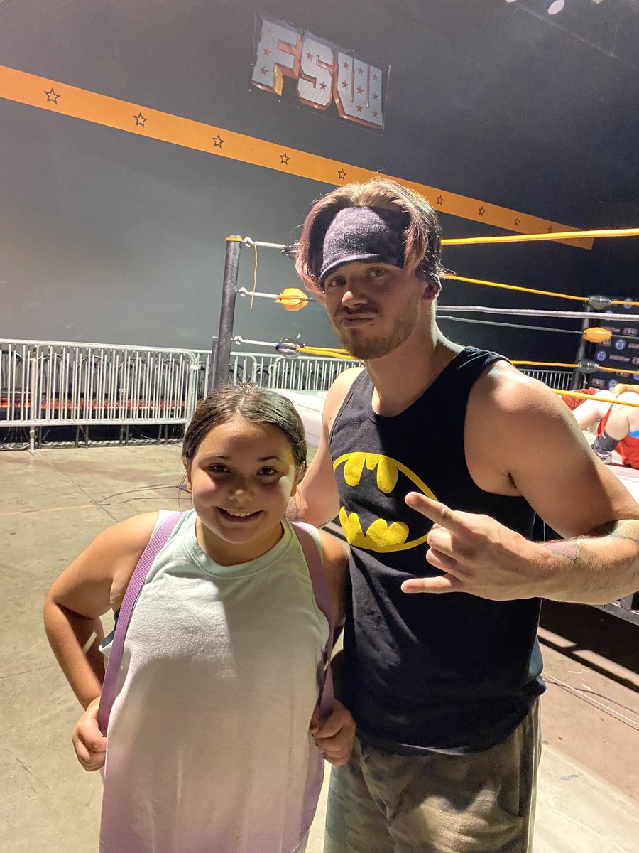 MarioG8o's tweet photo. Today was Mackโs 1st wrestling class @FSWVegas! Her instructor today was @DamianDrakeLV. He was a great guy taking his time and helping build her confidence! Thank you so much! #U4L #FSWW *also great getting to know you brother! ๐ค๐ฝ https://t.co/xJATIg8ejR