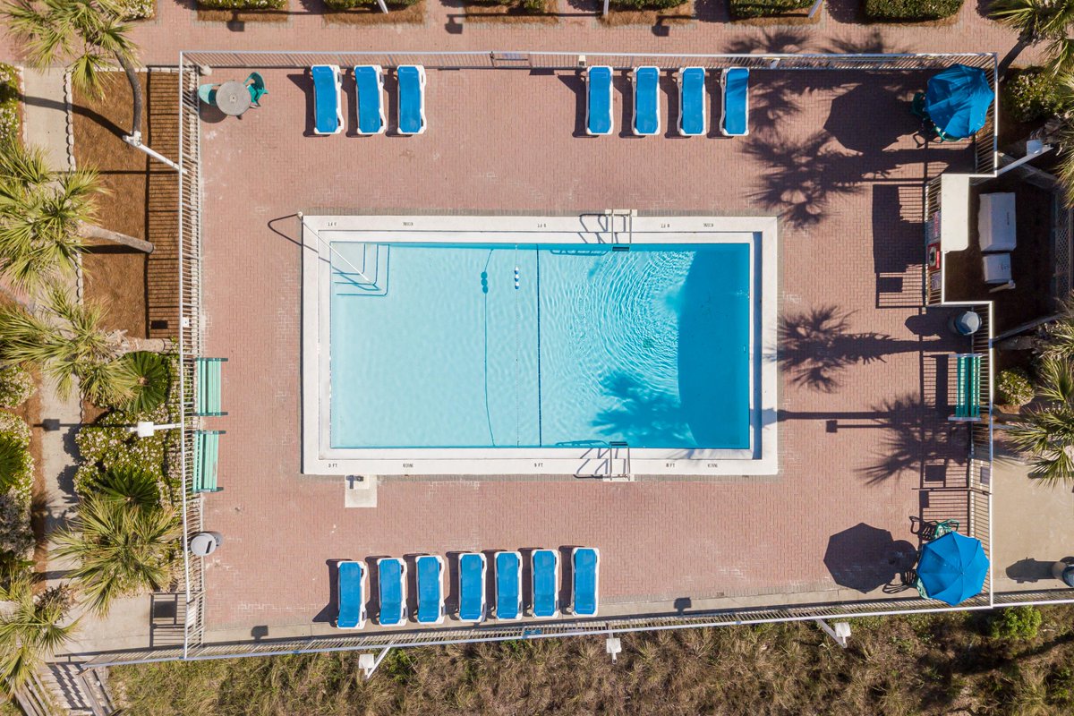 BikiniBeach_PCB's tweet photo. A day by our pool would look good on you! 😎 #BikiniBeachPCB https://t.co/ew5Z5Qj8tI
