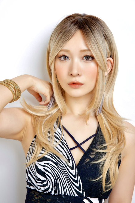 Twitterのコスプレ画像3