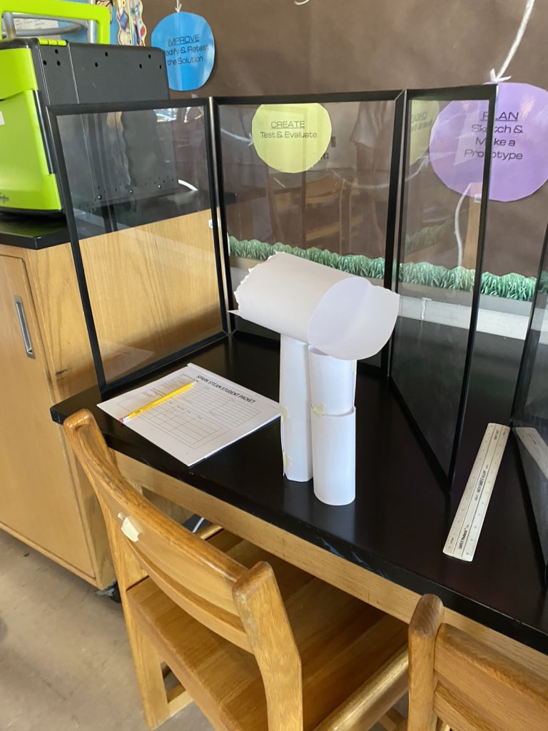 ChapScience's tweet image. What a great start for Spark STEAM! Practicing the Engineering Design Process &amp;amp; understanding the need for iterative revisions! @CTBarkalow #FTS4RKIDS
