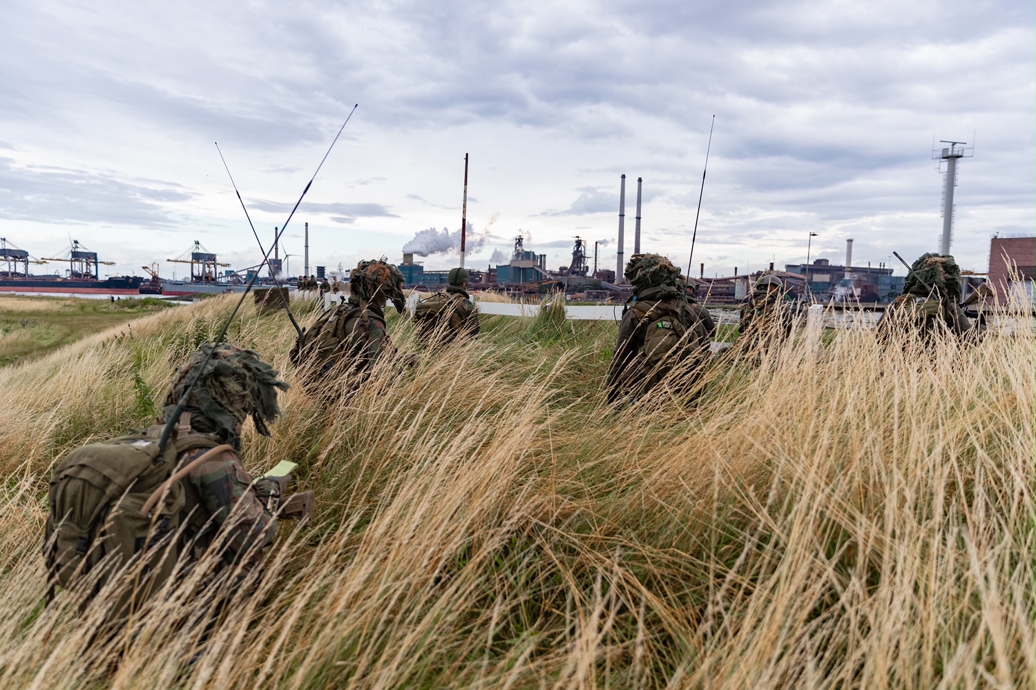 Korps Mariniers on Twitter "POTOM De marinier adelborsten zijn bezig met de laatste loodjes van