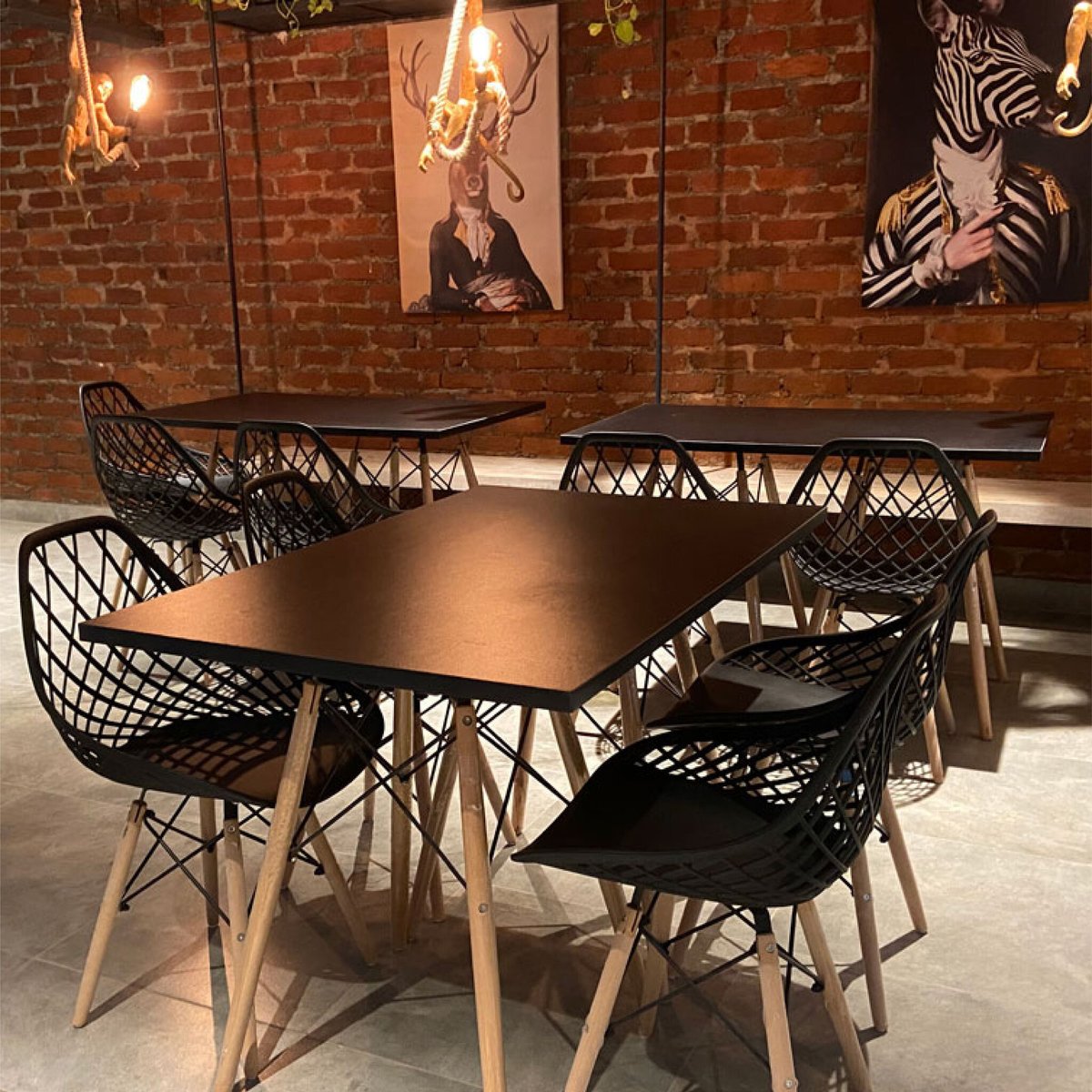 theqdesq's tweet image. Qdesq is proud to partner with @DeskerC. Desker offers its customers the comforts of home while providing the professionals feel of any modern and sophisticated office. They have up-&amp;amp;-coming offices in Noida, Gurgaon, Mumbai, Bangaluru, Kolkata, Pune, Goa, &amp;amp; Chandigarh.