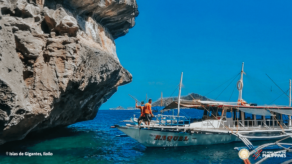 TourismPHL's tweet photo. Now, you're just missing a beach trip! In the #NewNormalTravel, you can have fun at the sea too.
As many locations have safely opened, reply to this thread on the adventures you miss the most and would love to experience again!
#SafeTripPH #ItsMoreFunInThePhilippines https://t.co/HlgPqtVazl