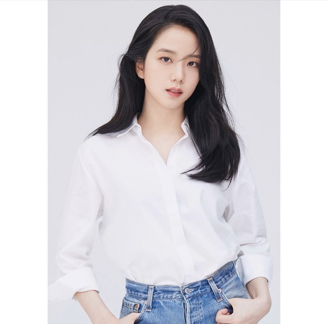 TheBlackPinkHub's tweet photo. She can sing, dance, rap, and act. She is Jisoo Kim everyone

ACTRESS JISOO REVEALED 
#JISOOinYgStage https://t.co/7CELbx56kg